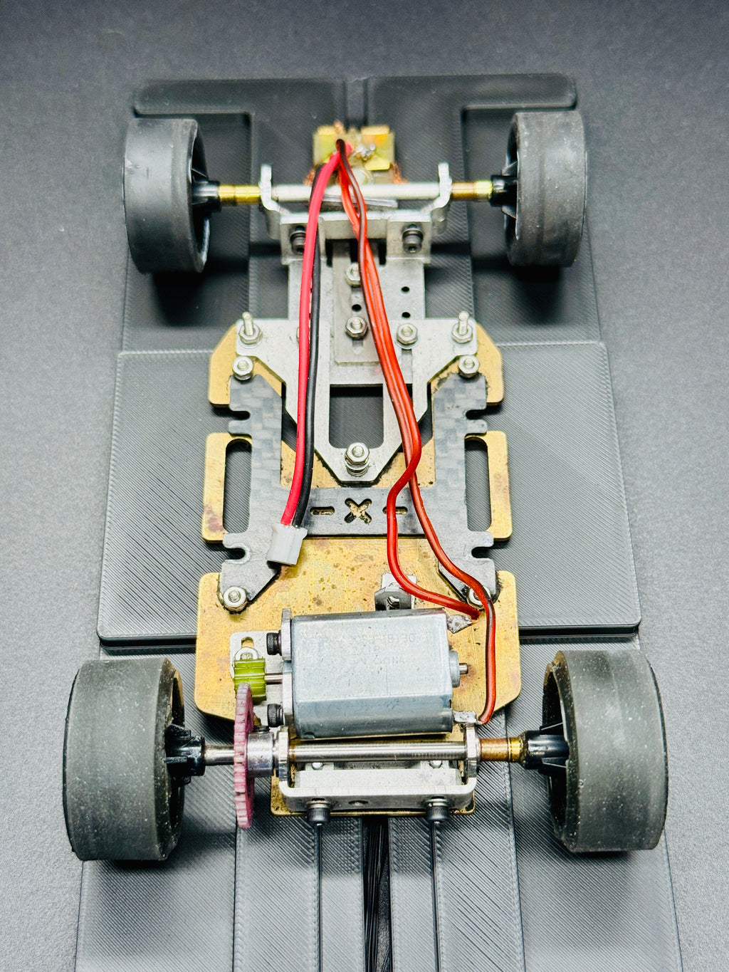 1/24 Scale Xanavi Nissan Z Analog Slot Car, JGTC 2004, Adjustable Metal Chassis, Lights!