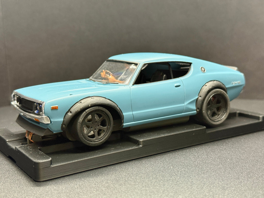 Custom Nissan Kenmeri Skyline GT-R slot car front three-quarter view
