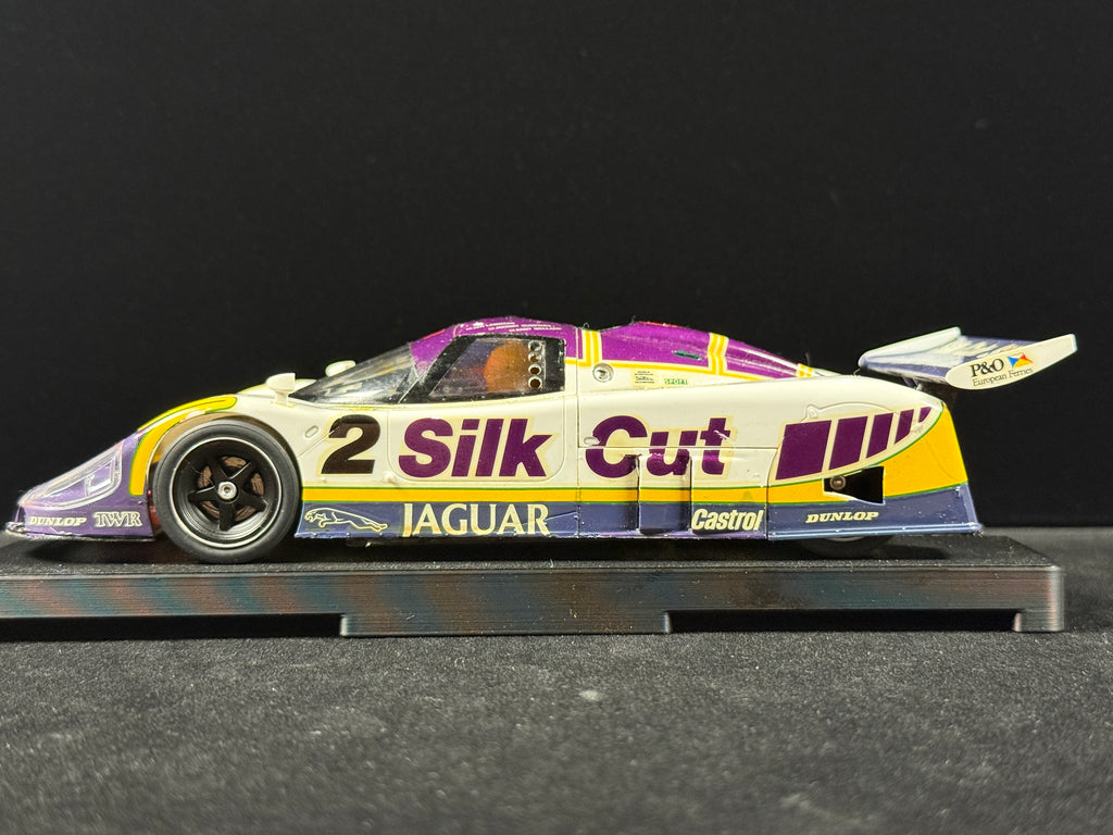 1/24 Jaguar XJR-9 1988 Le Mans racing slot car side profile