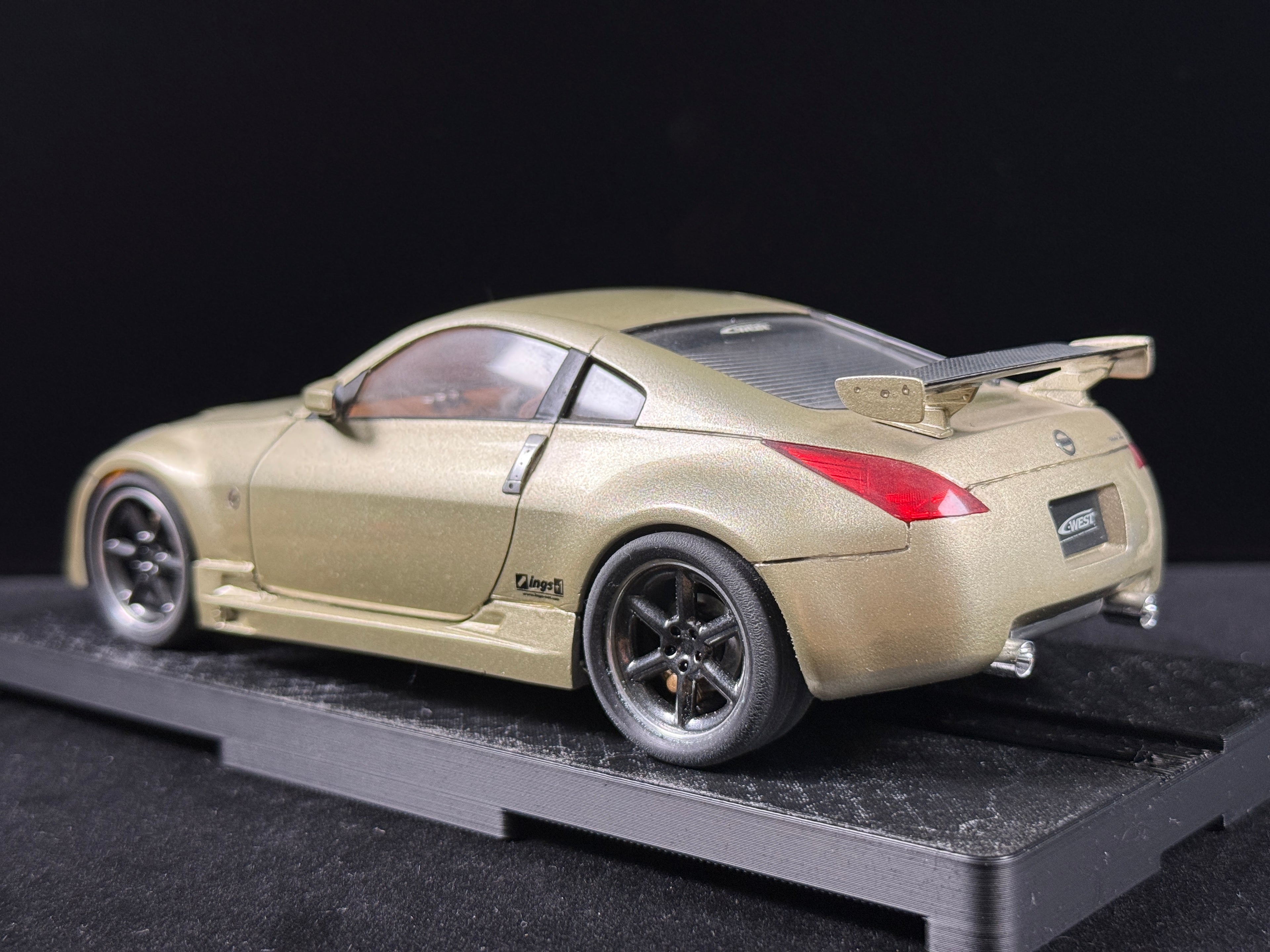 1/24 Nissan 350Z JDM Tuner (C-West) Analog Slot Car