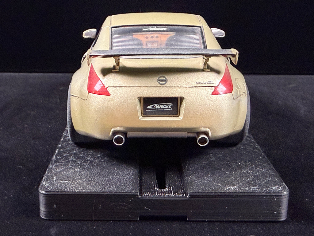 1/24 Nissan 350Z JDM Tuner (C-West) Analog Slot Car