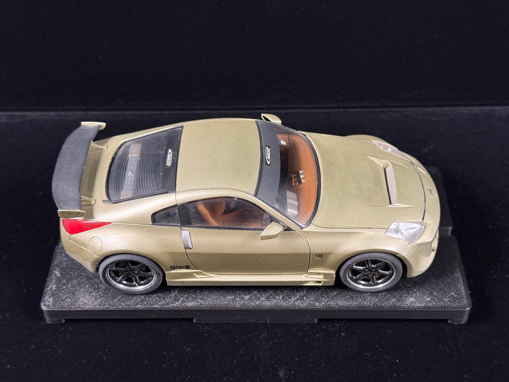 1/24 Nissan 350Z JDM Tuner (C-West) Analog Slot Car