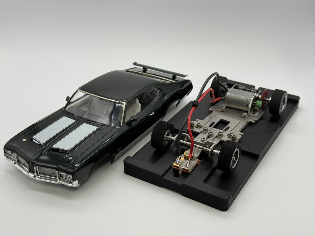 1/24 1971 Oldsmobile 442 W-30 Analog Slot Car | Authentic SirSlotsaLot Build