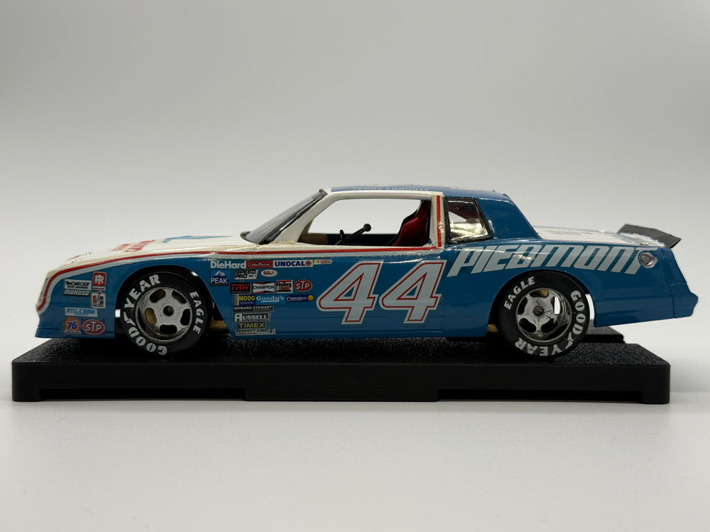 1/24 1984 Chevy Monte Carlo NASCAR Slot Car – Terry Labonte #44