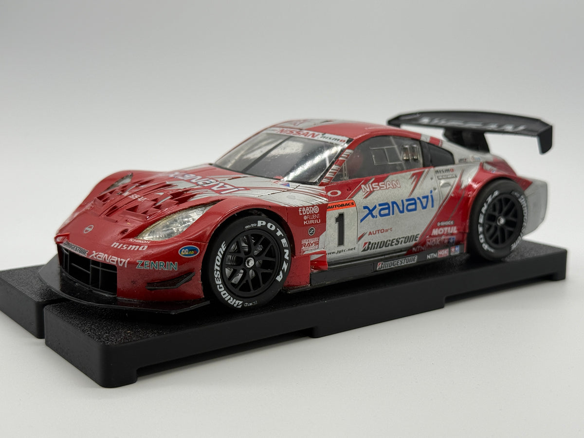 1/24 Scale Xanavi Nissan Z Analog Slot Car, JGTC 2004, Adjustable Metal Chassis, Lights!