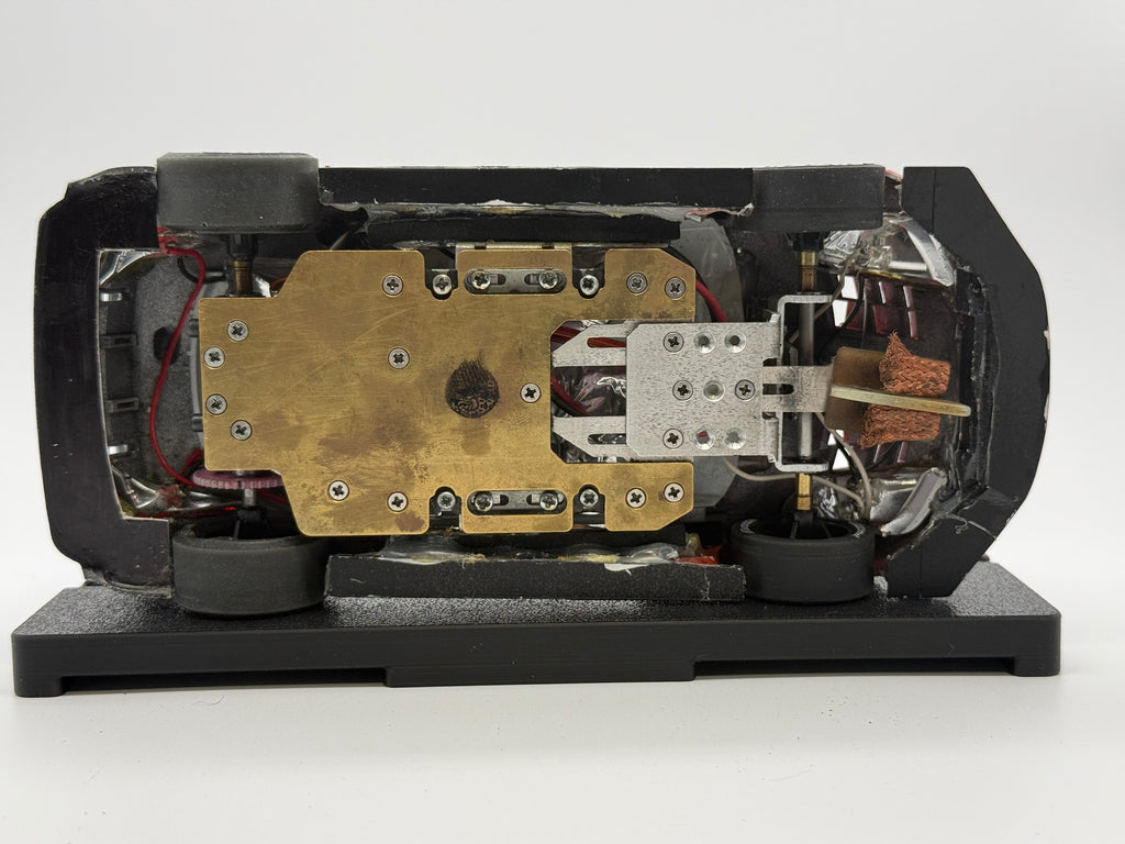 1/24 Scale Xanavi Nissan Z Analog Slot Car, JGTC 2004, Adjustable Metal Chassis, Lights!